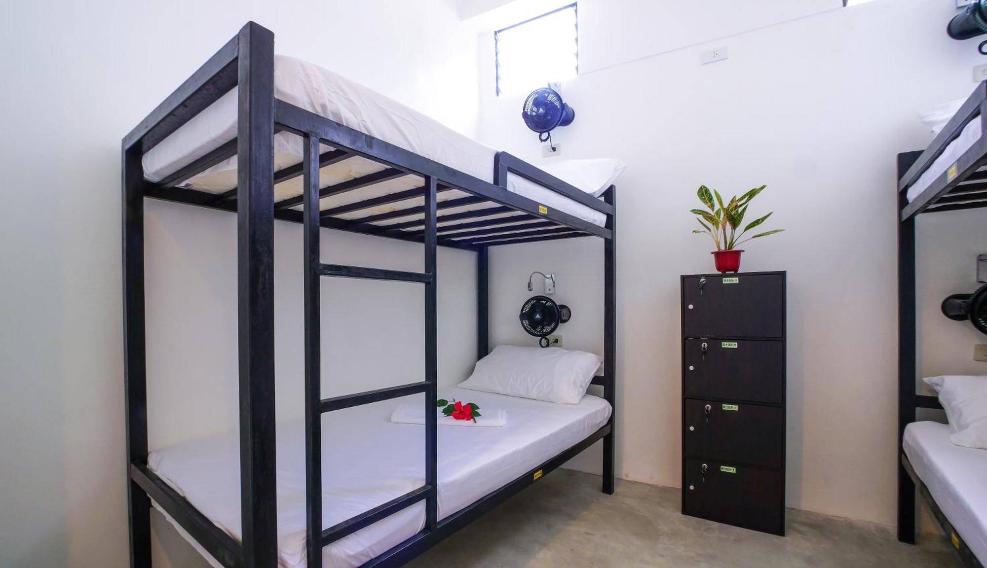 Sip Sunset Hostel And Lounge El Nido Bagian luar foto