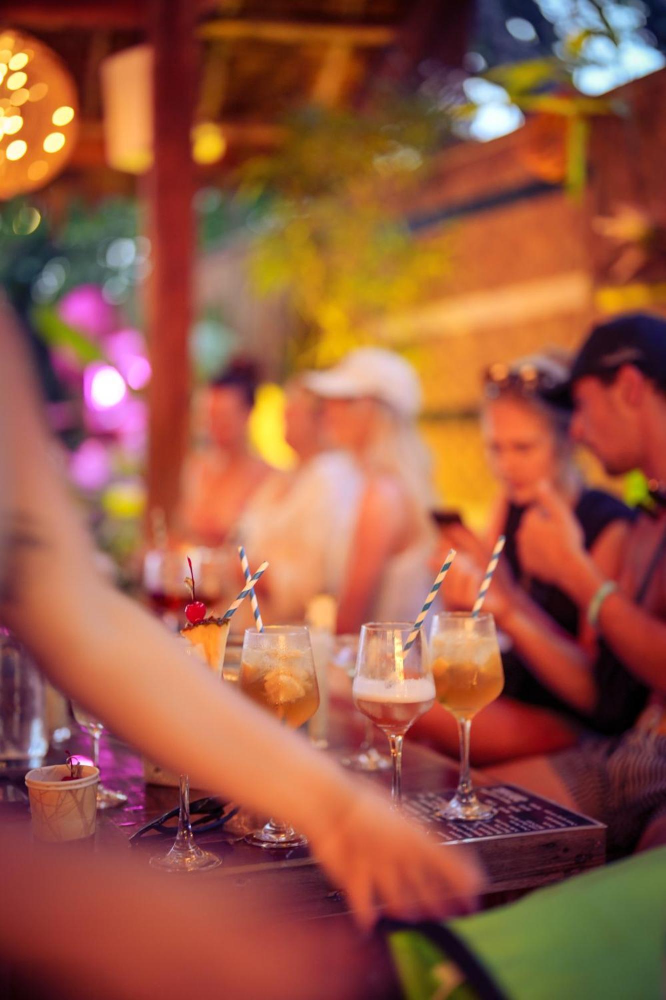 Sip Sunset Hostel And Lounge El Nido Bagian luar foto