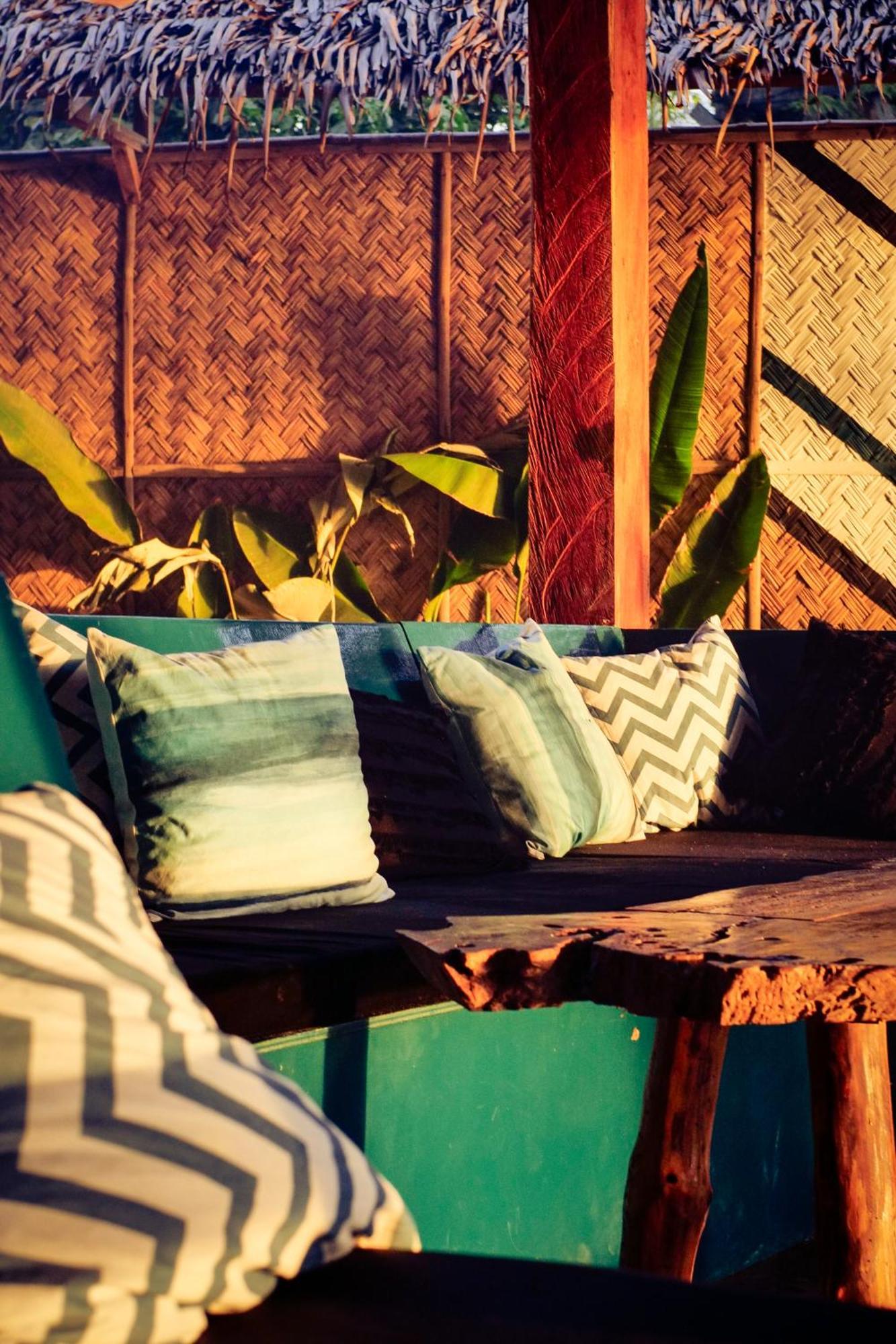 Sip Sunset Hostel And Lounge El Nido Bagian luar foto